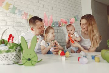 Idei inedite de activități de Paște, în familie